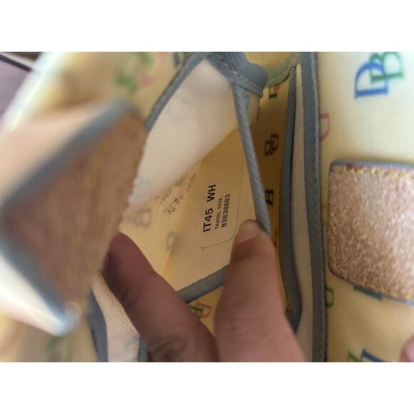 Vintage Dooney & Bourke It Monogram Tassel Tote w/Heart Hangtag 60920 Read PLS - Picture 9 of 14